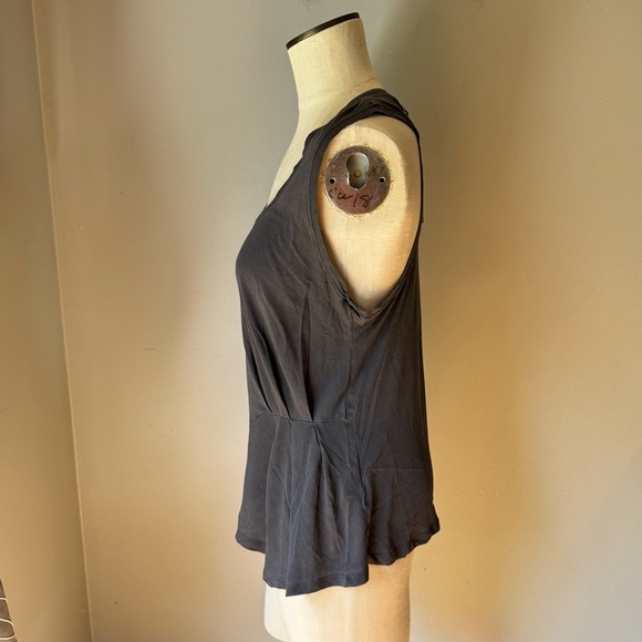 NWT Splendid Dark Gray Ruched Racerback Classic Swing Tank Top Size Small - Picture 3 of 6